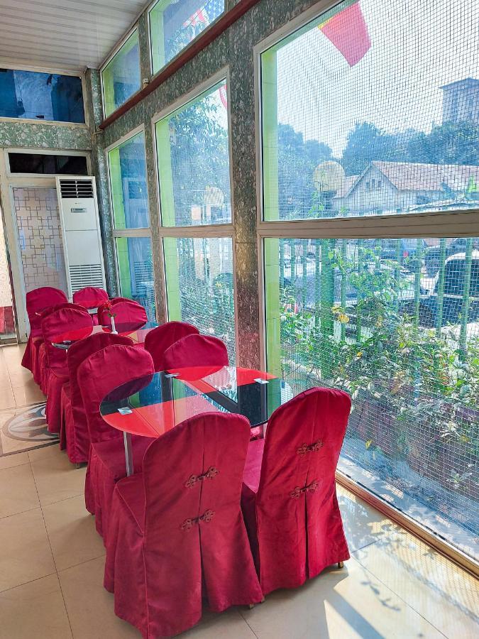 Hotel Relax คินชาซา ภายนอก รูปภาพ