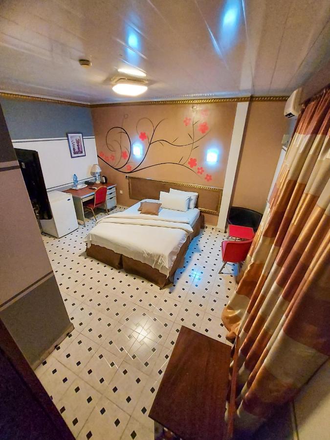 Hotel Relax คินชาซา ภายนอก รูปภาพ