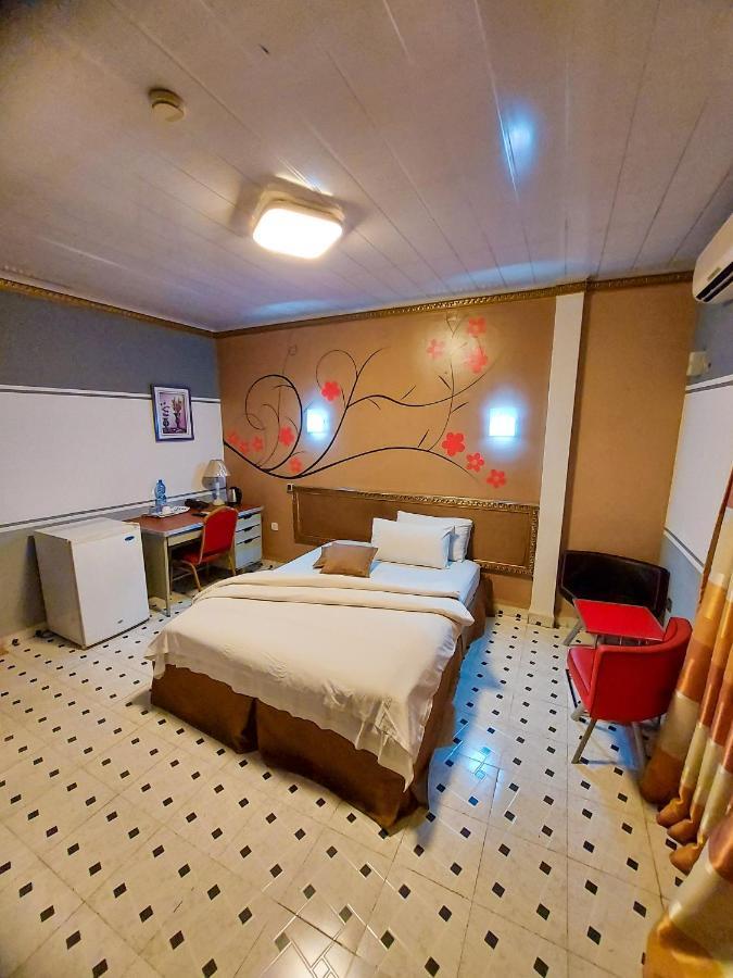 Hotel Relax คินชาซา ภายนอก รูปภาพ